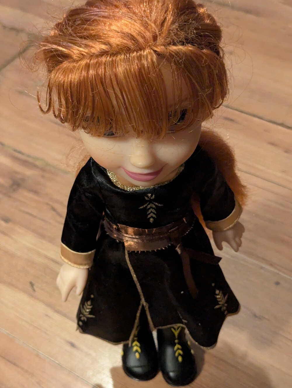 Disney Frozen 2 Anna Red Hair Doll Jakks Pacific with Black Travel Dress